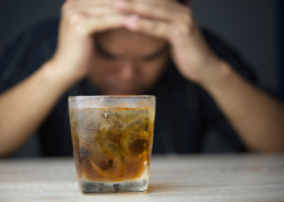 how to treat alcohol withdrawal
